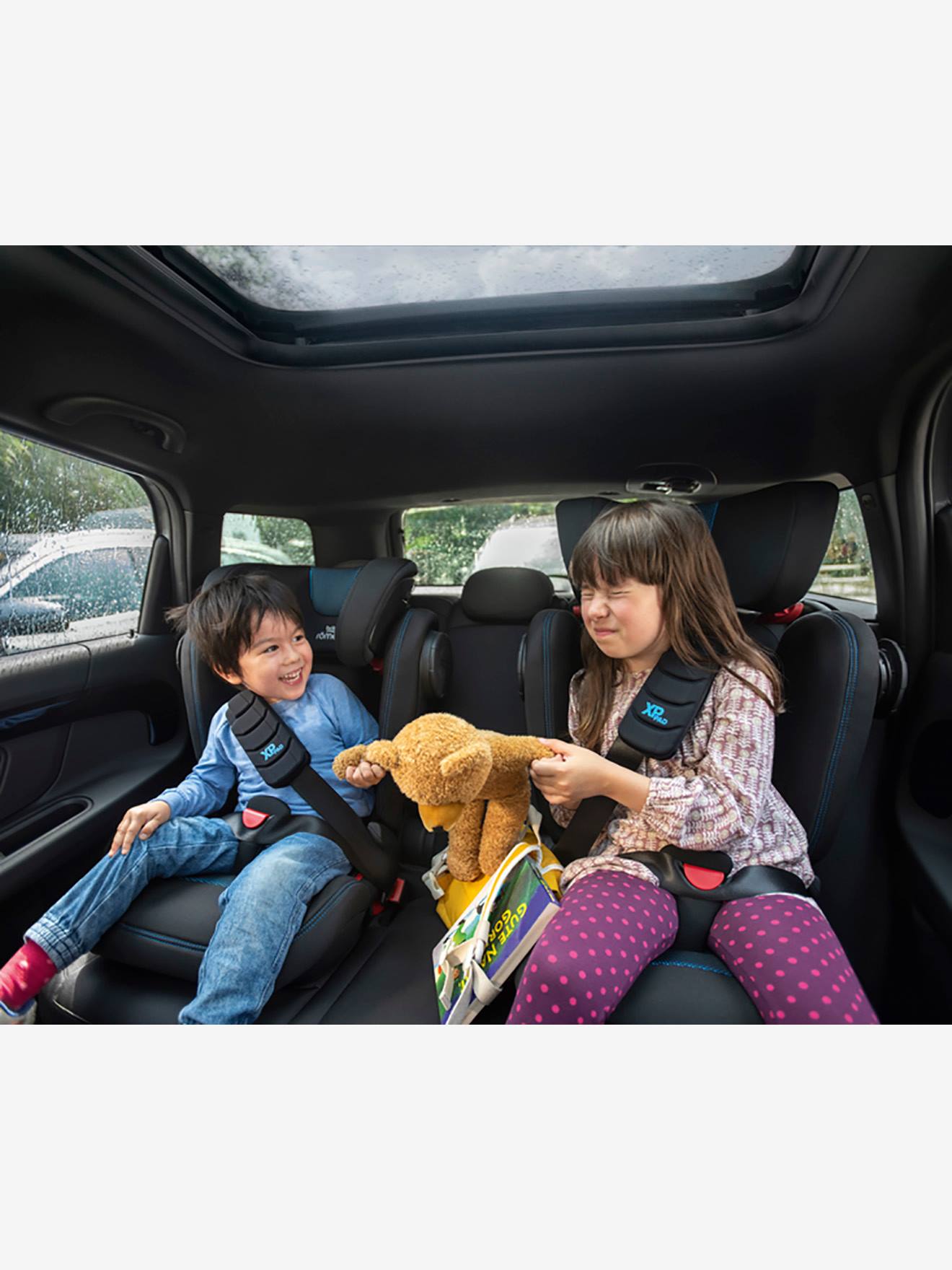 Cadeira-auto Kidfix III S da BRITAX, grupo 2/3 preto escuro liso