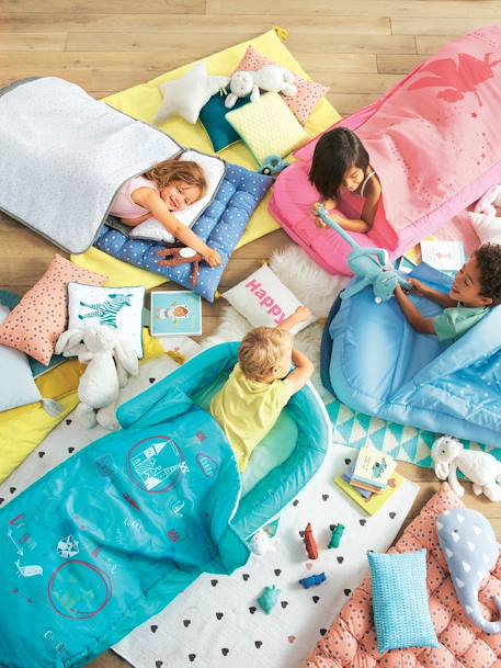 Saco-cama com colchão integrado + cabeceira, tema Cavaleiro Verde estampado 