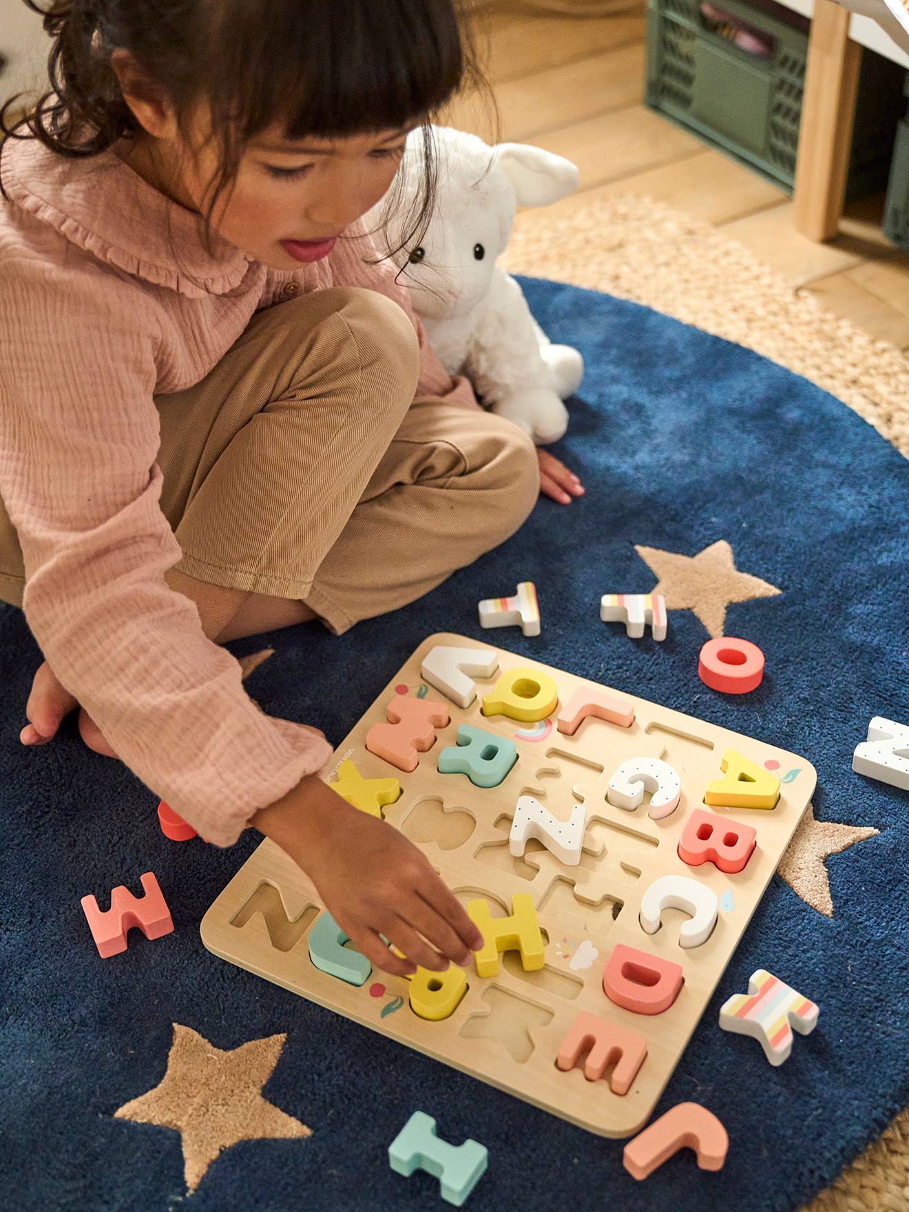 Puzzle de letras de encaixar, em madeira-Brinquedos-Vertbaudet