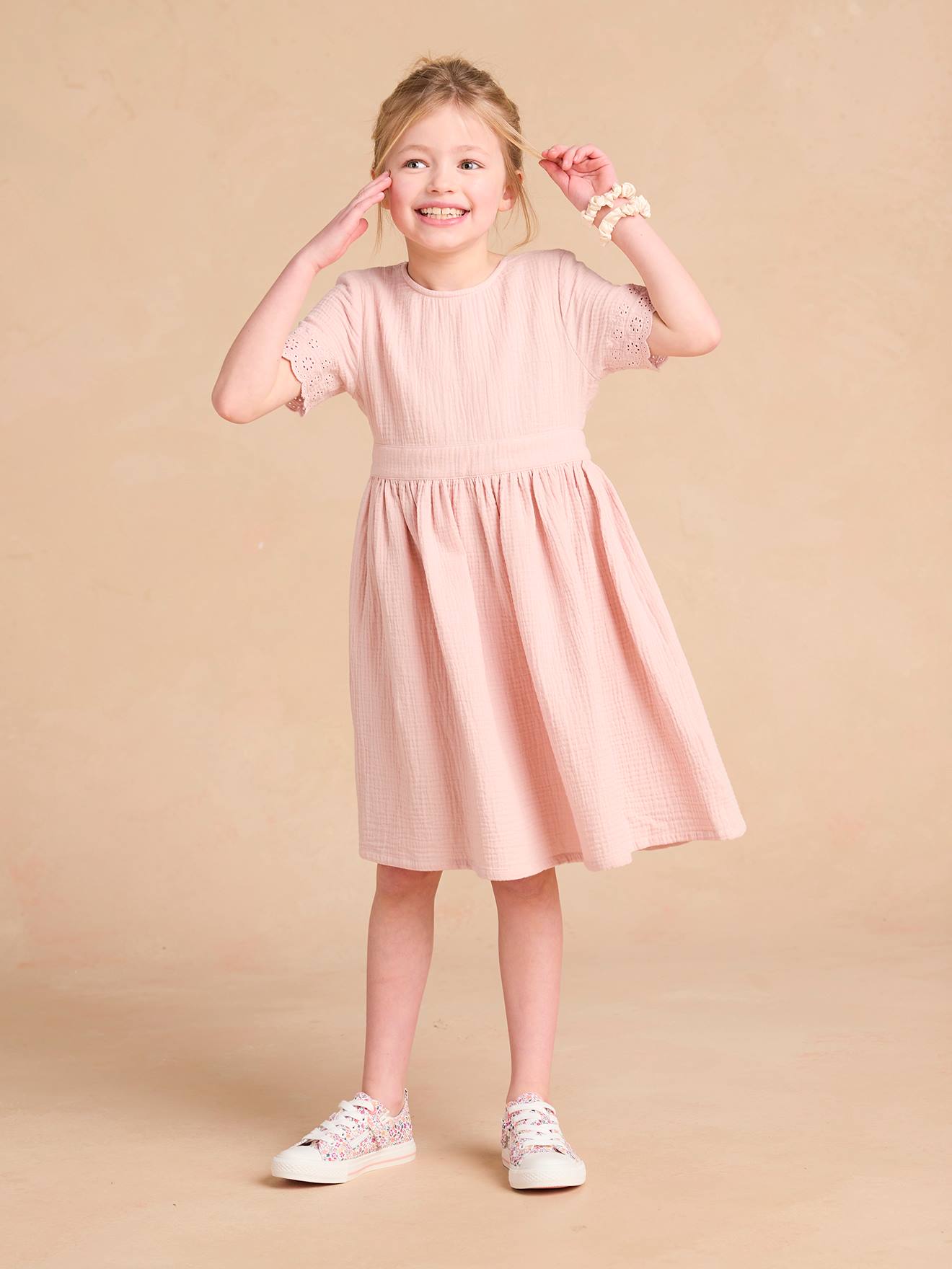 Vestido de cerimónia para menina, coleção cápsula mãe/filha rosado
