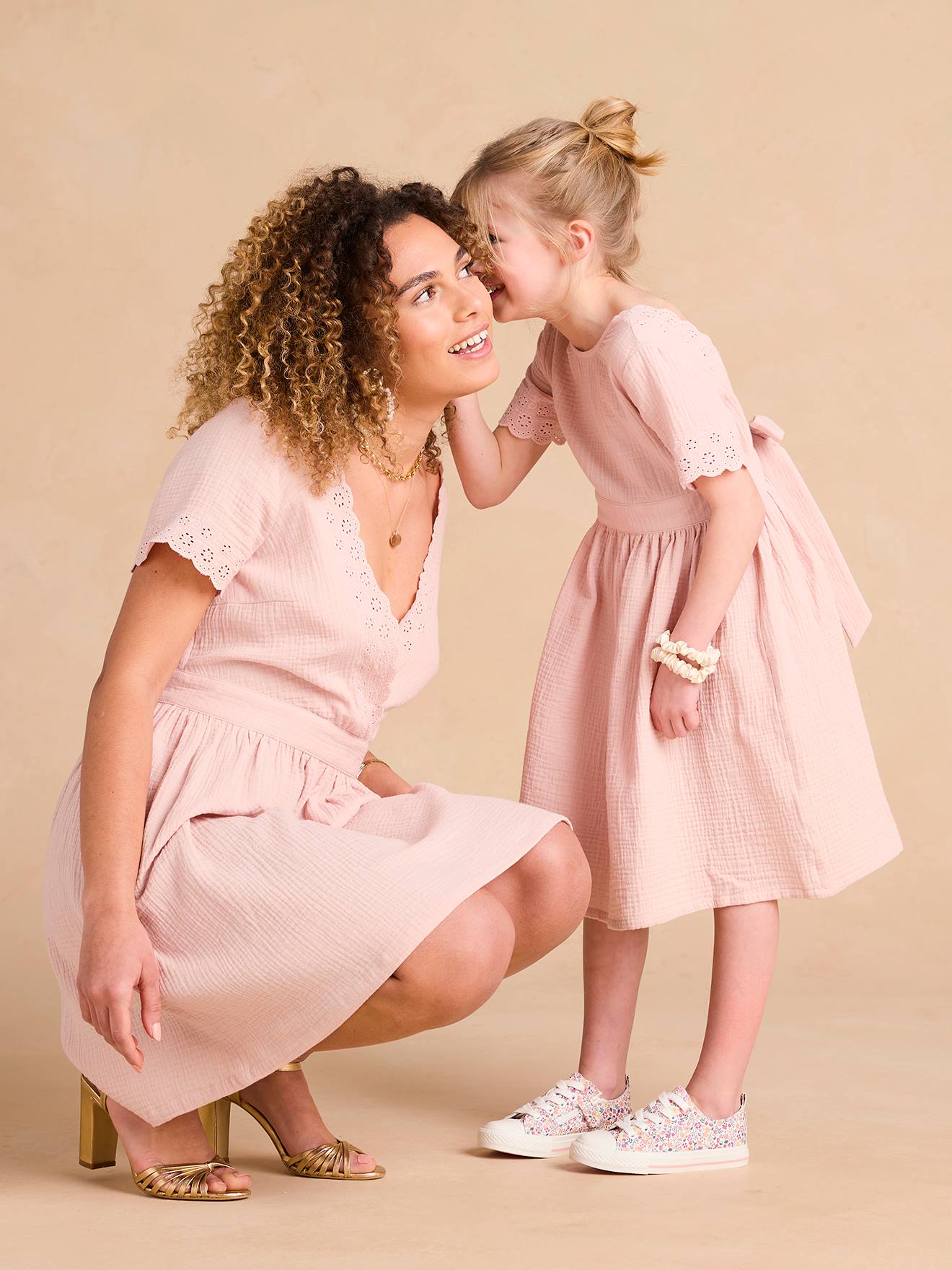 Vestido de cerimónia para menina, coleção cápsula mãe/filha rosado
