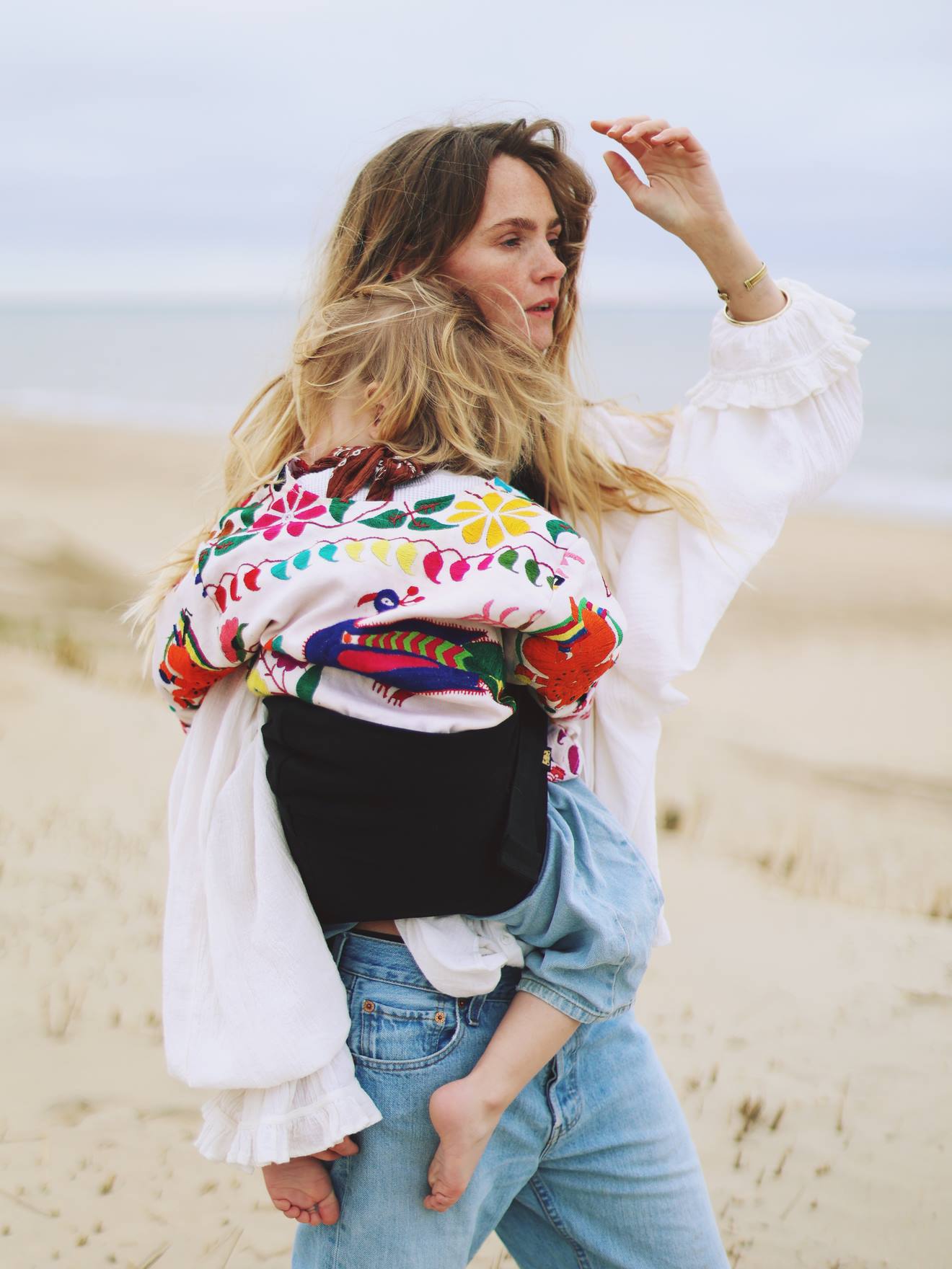 Porta-bebé e criança 9 meses - 4 anos preto