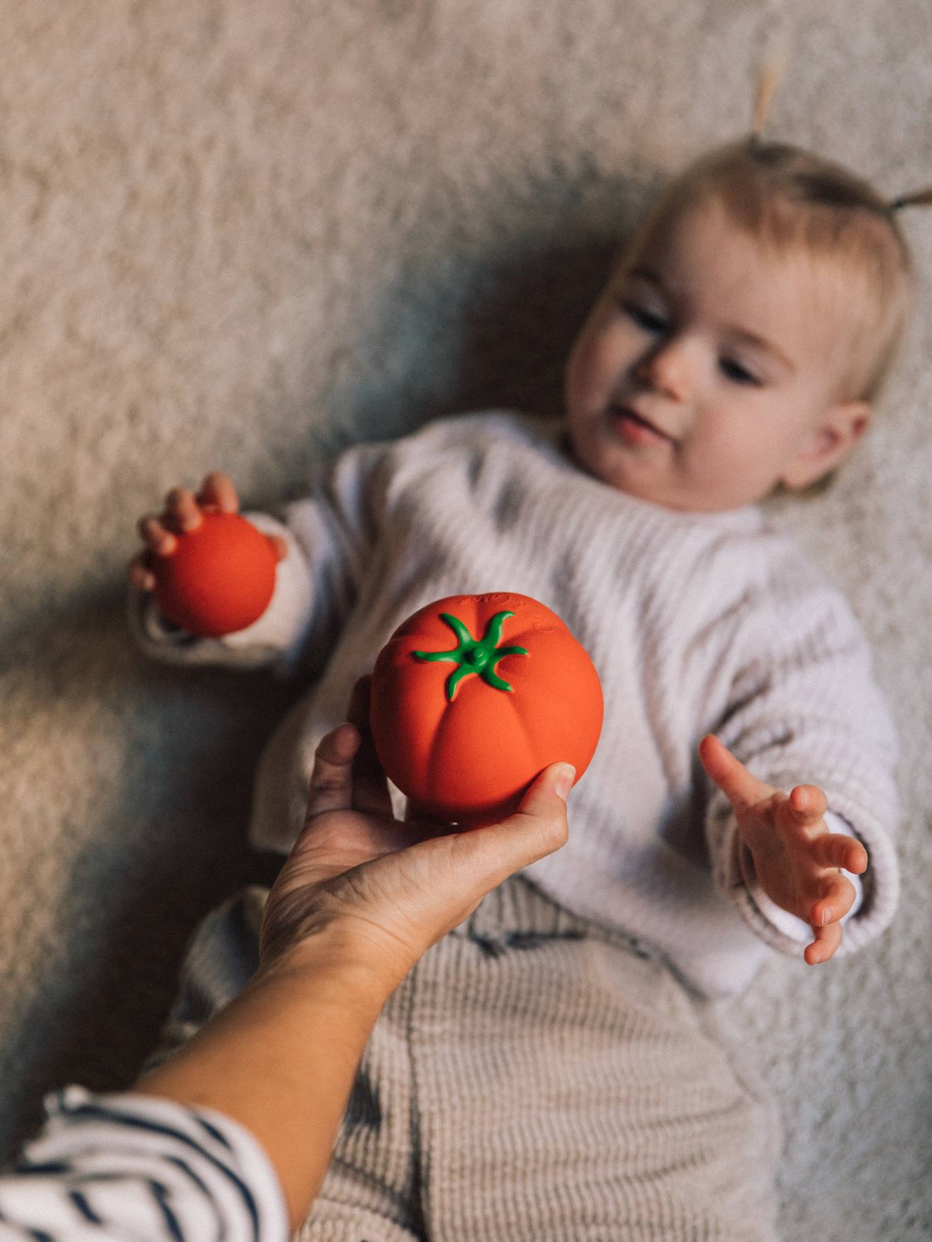 Bolas sensoriais sopa de legumes Oli & Carol  multicolor