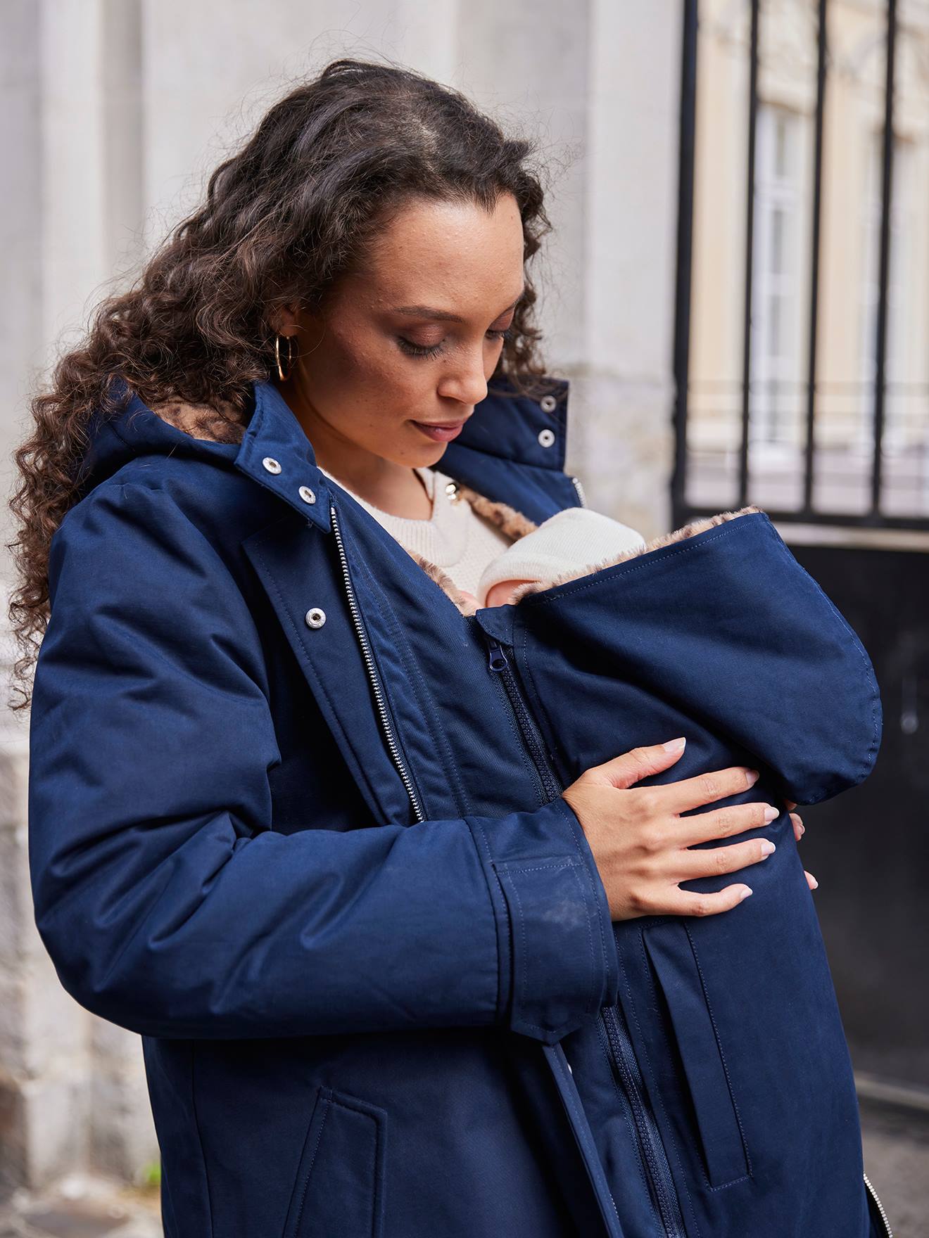 Parka evolutiva e porta-bebé forrado com pelo imitação leopardo ENVIE DE FRAISE, para gravidez  marinho