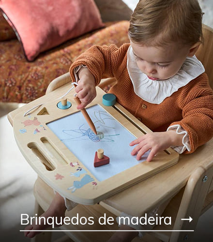 Brinquedos de madeira